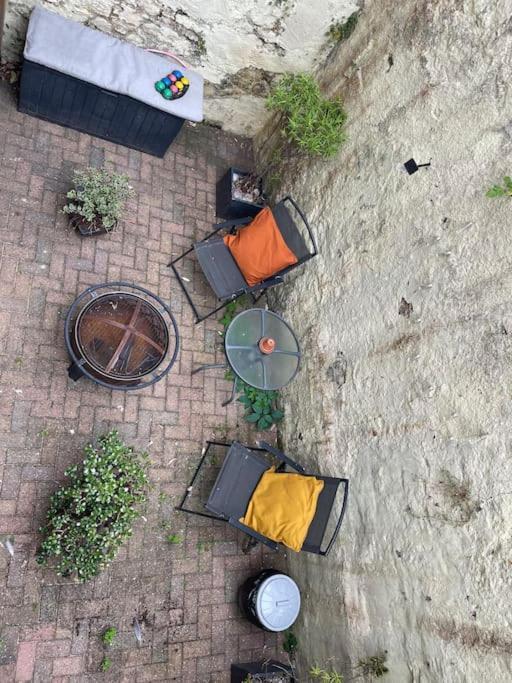 Garden Flat Torquay Just 2 Mins Walk From The Harbour Apartment Exterior photo