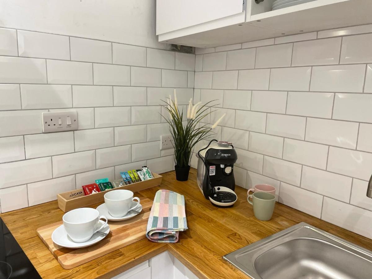Garden Flat Torquay Just 2 Mins Walk From The Harbour Apartment Exterior photo